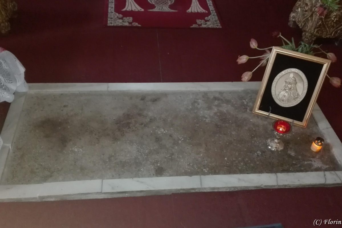 Snago Monatery - Vlad the Impaler Cript - Dracula’s Places – 2 days trip